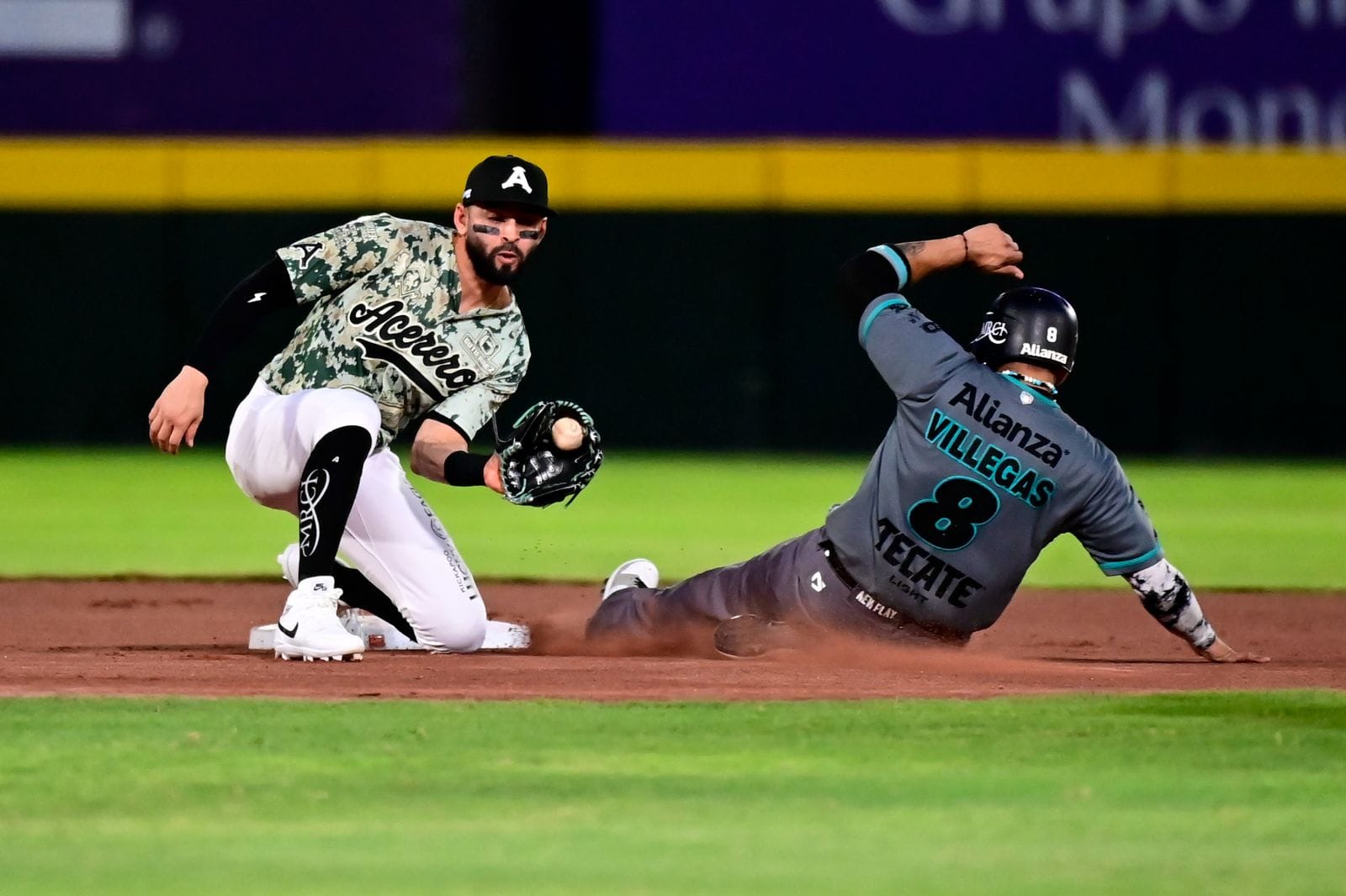 SARAPEROS CAE EN EL SEGUNDO DE LA SERIE ANTE ACEREROS 7-1