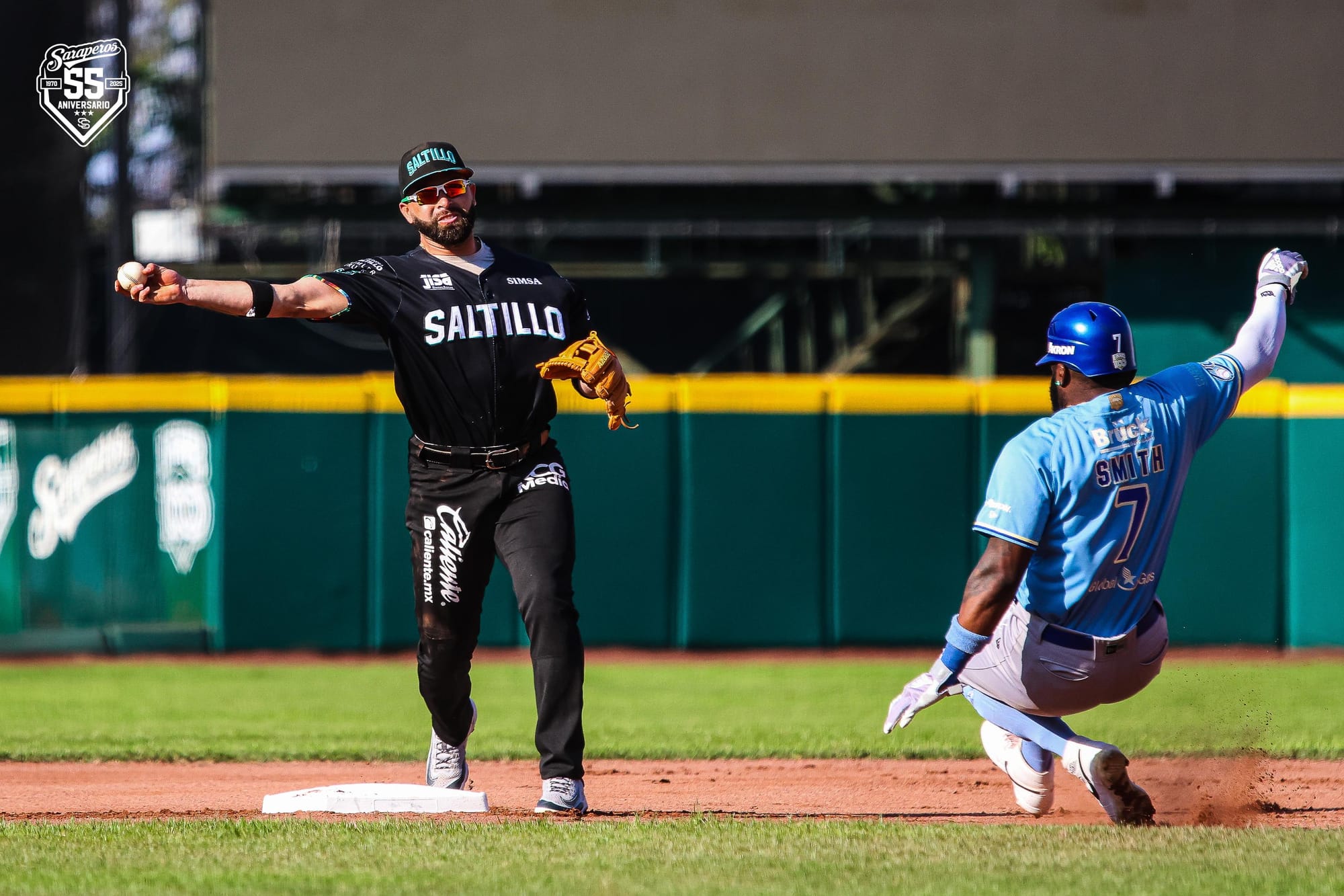 SARAPEROS CAE EN LA SERIE ANTE CHARROS DOS JUEGOS A UNO