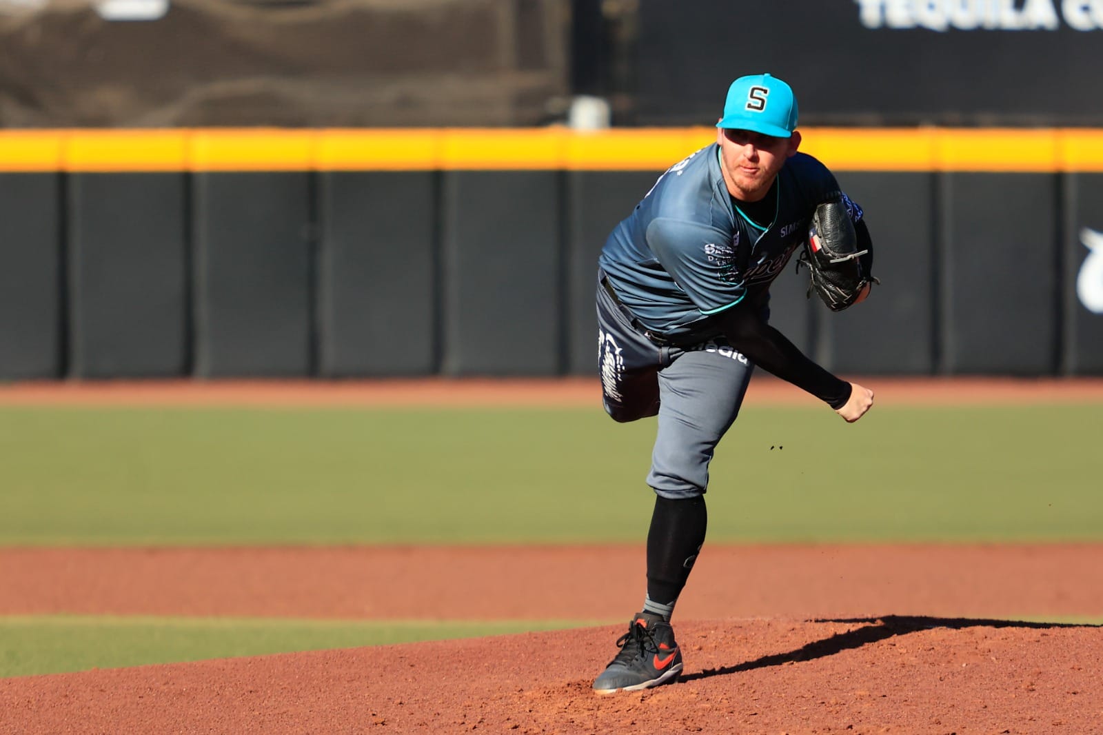 SARAPEROS ASEGURA LA SERIE EN TIJUANA CON VICTORIA 4-2