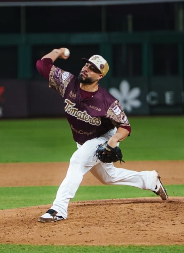 SARAPEROS EN LIGAS INVERNALES: OTRA GRAN SALIDA DE MANNY BARREDA PARA LLEGAR A DOS VICTORIAS EN LA LAMP