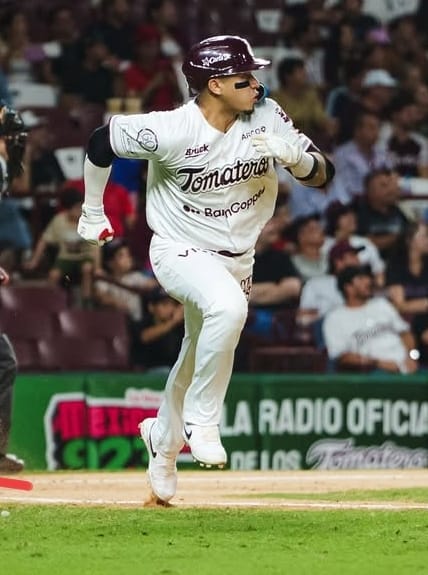 SARAPEROS EN LIGAS INVERNALES: VILLEGAS ACARICIA EL LIDERATO DE BATEO EN EL PACÍFICO