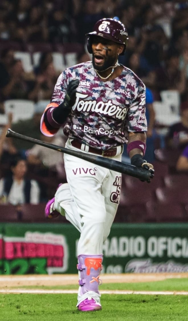 SARAPEROS EN LIGAS INVERNALES: J.P. MARTÍNEZ LLEGÓ A SEIS JONRONES EN EL PACÍFICO