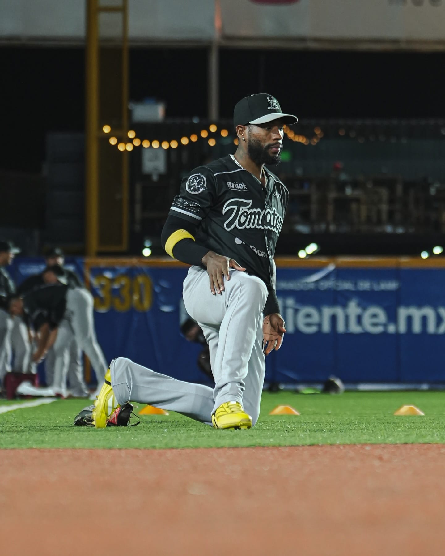 SARAPEROS EN LIGAS INVERNALES: J.P. MARTÍNEZ IGUALA EL LIDERATO DE ROBOS DE BASE EN EL PACÍFICO