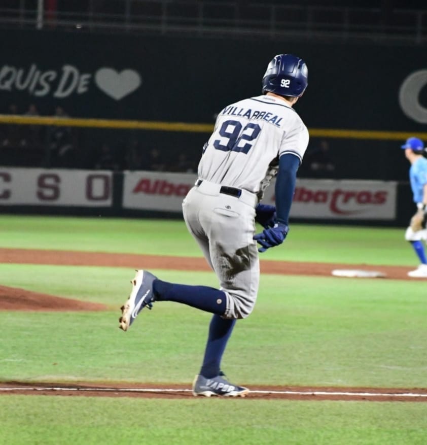 SARAPEROS EN LIGAS INVERNALES: BRANDON VILLARREAL Y J.P. MARTÍNEZ CONTINÚAN DESTACANDO A LA OFENSIVA