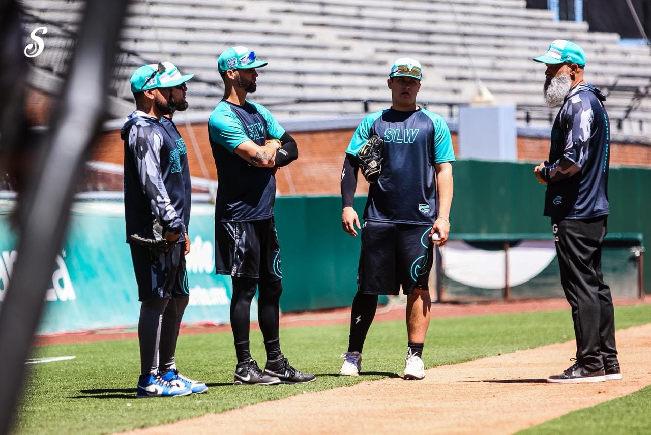 SARAPEROS CIERRA SEGUNDA SEMANA DE PREPARACIÓN CON LA LLEGADA DEL INFIELDER MATTHEW BATTEN