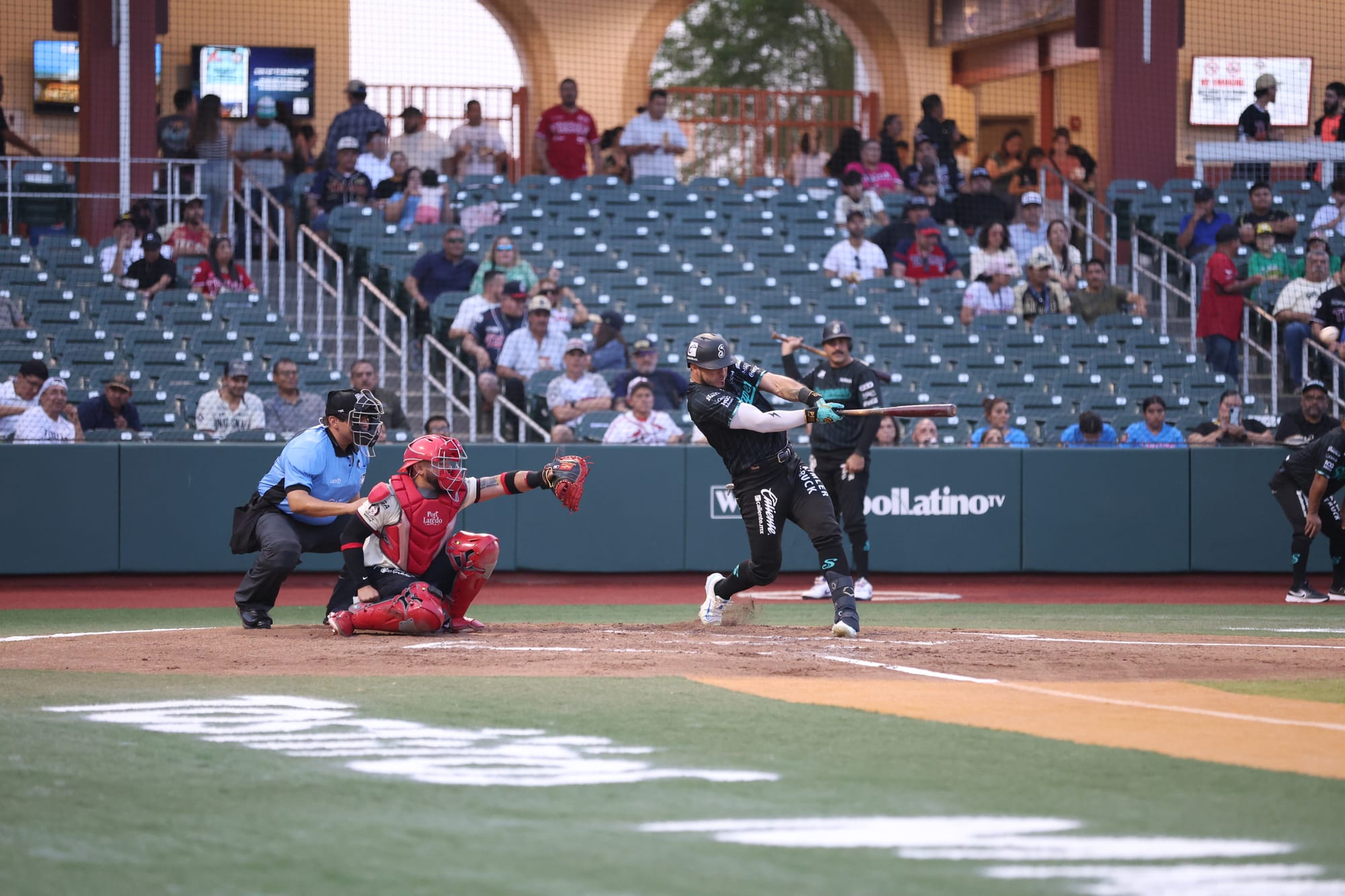 TECOS SUPERÓ 7-3 A SARAPEROS EN EL TERCERO DE LA SERIE