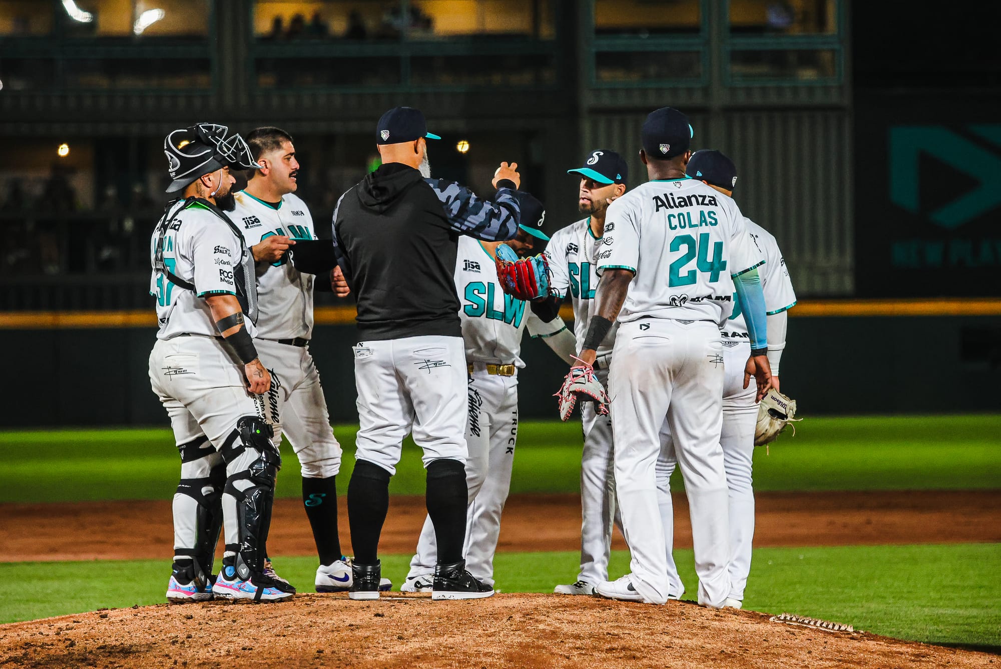 LAGUNA CONSIGUE EL PRIMERO 11-6 ANTE SARAPEROS