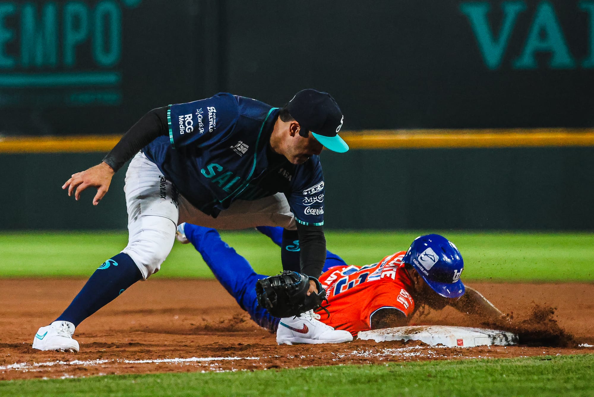 SARAPEROS CAE 10-9 ANTE ALGODONEROS EN EL TERCERO DE LA SERIE