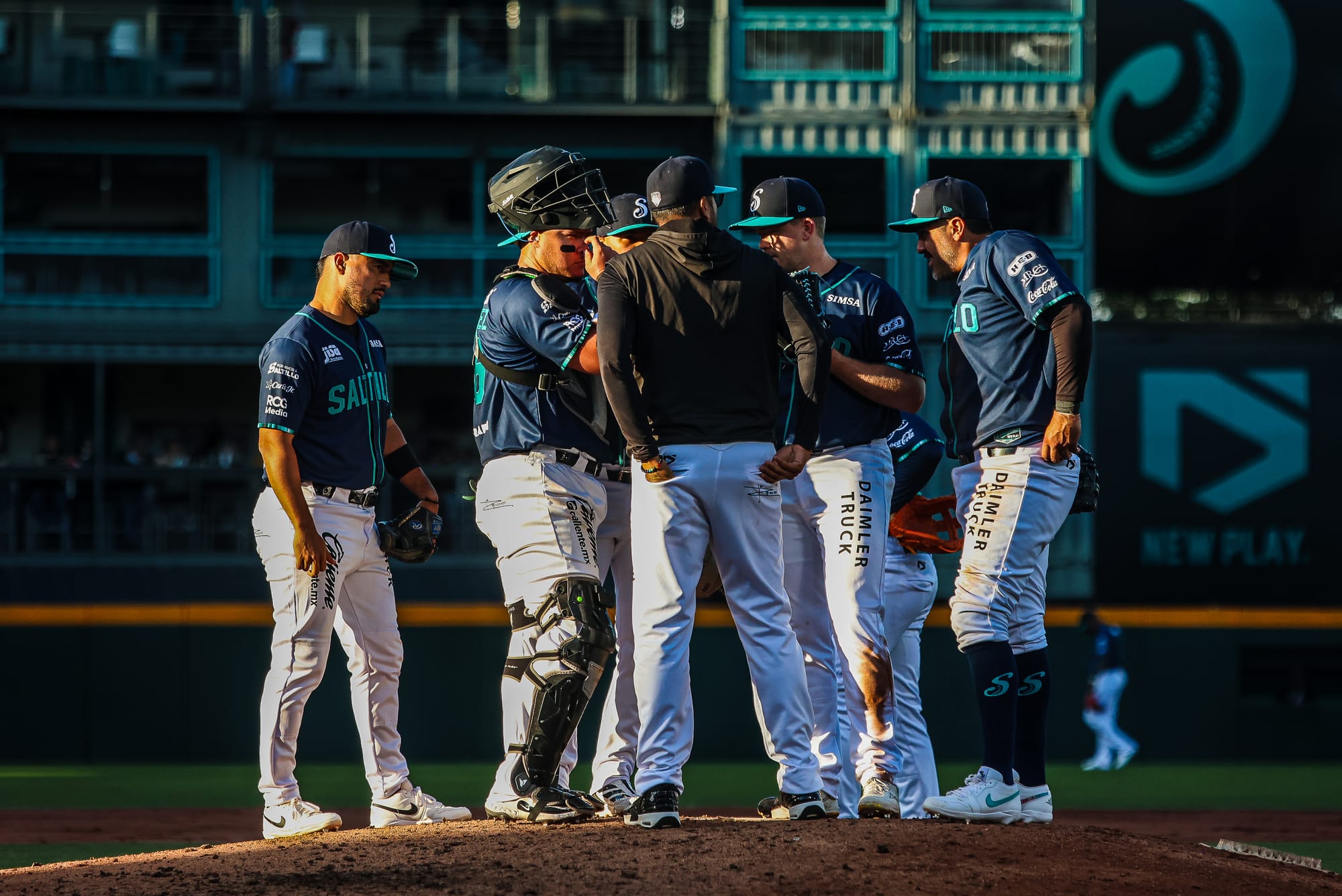 CALIENTE SE LLEVA LA SERIE AL DERROTAR 9-5 A LOS SARAPEROS