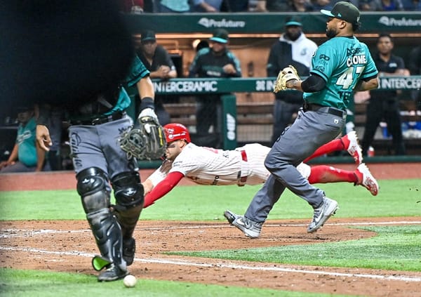 SARAPEROS CAE 5-4 ANTE LOS DIABLOS ROJOS Y SE LLEVAN LA SERIE COMPLETA.