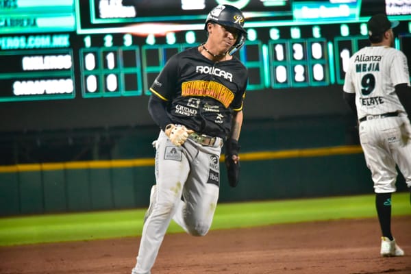 RIELEROS DERROTA 8-0 A SARAPEROS EN EL PRIMERO DE LA SERIE