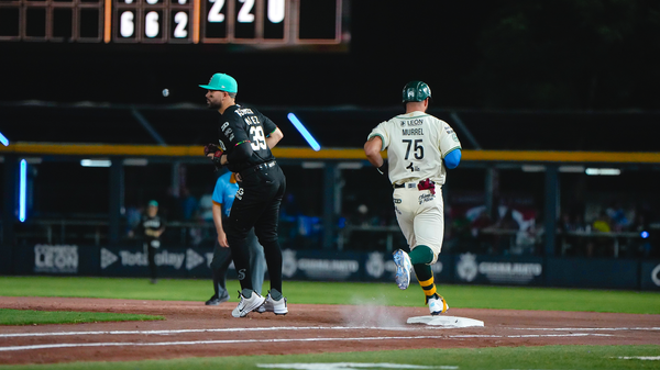 SARAPEROS CAE 5-13 CON REMONTADA DE BRAVOS