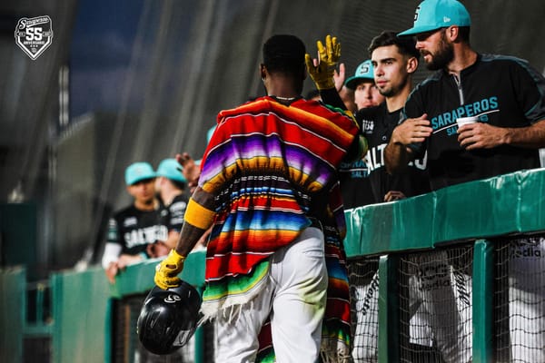 SARAPEROS CAE EN CERRADO JUEGO 7-8 ANTE EL ÁGUILA Y SE EMAPATA LA SERIE