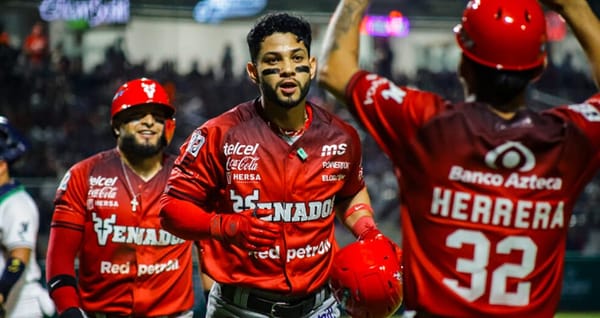 SARAPEROS EN EL INVIERNO: FABRICIO CONECTÓ CUADRANGULAR CON VENADOS Y ALEX MEJÍA SE FUE DE 5-4 CON ÁGUILAS