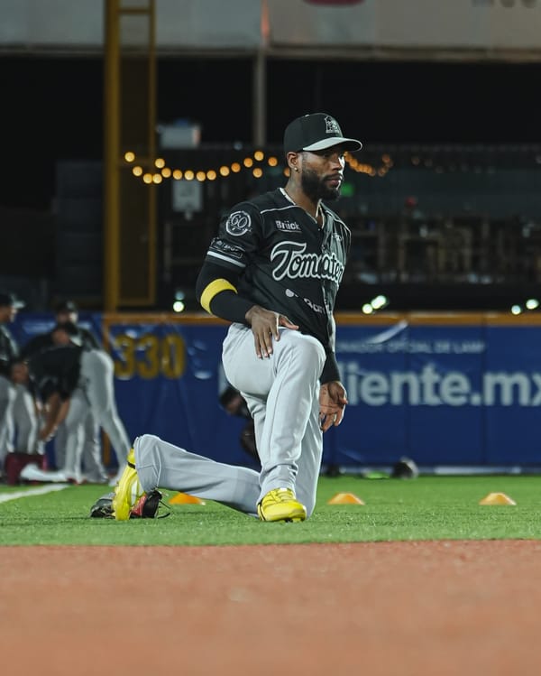 SARAPEROS EN LIGAS INVERNALES: J.P. MARTÍNEZ IGUALA EL LIDERATO DE ROBOS DE BASE EN EL PACÍFICO