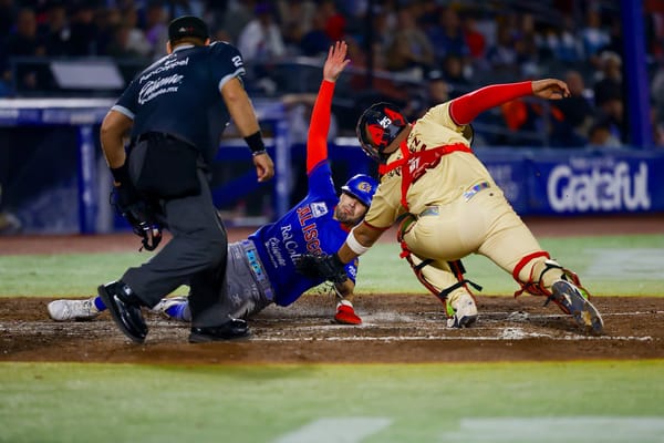 SARAPEROS EN LIGAS INVERNALES: LUIS CARLOS MARTÍNEZ SE ESTAFÓ EL HOME CON LOS CHARROS