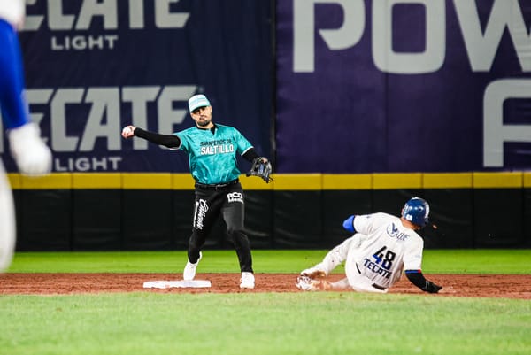 VICTORIA DE SARAPEROS 5-3 ANTE ACEREROS EN DUELO DE SPRING TRAINING
