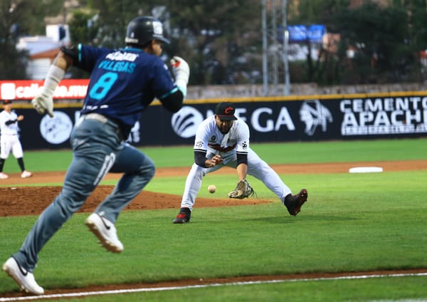 CALIENTE ASEGURA LA SERIE AL IMPONERSE 9-2 A SARAPEROS